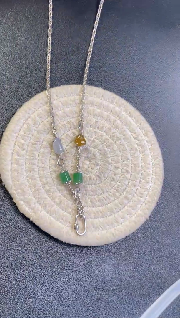 颈饰银S925镶嵌翡翠17870