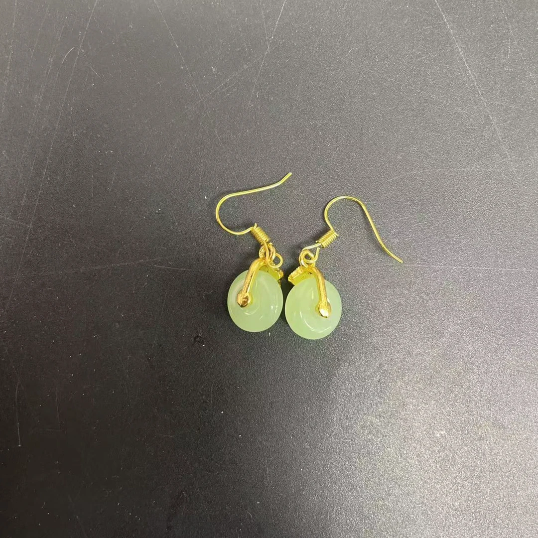 【小杰推荐】冰飘绿单珠耳坠耳饰 （多样性发其一）7735