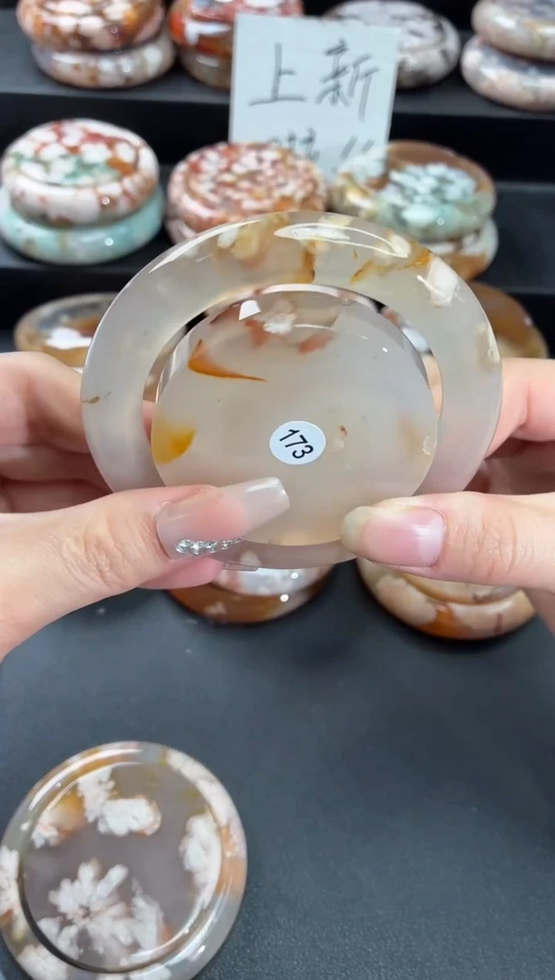 手镯玛瑙/玉髓未镶嵌石英质玉56圈(赠送镯心)圈口建议拍大