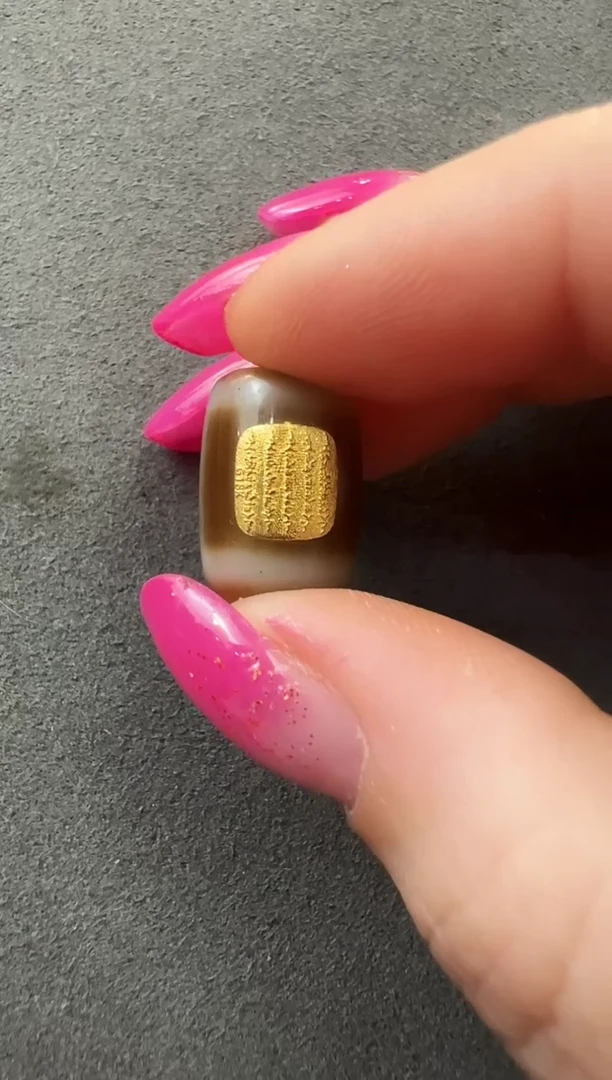 【闪购商品】玛瑙/玉髓单珠18K金镶嵌吊坠