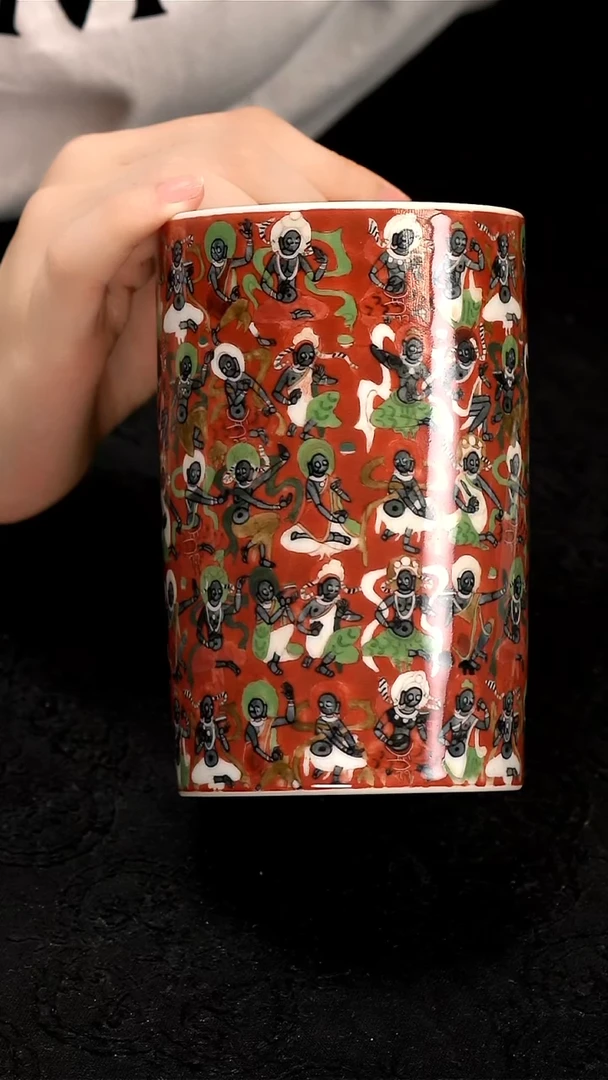 设色窑听法小笔筒