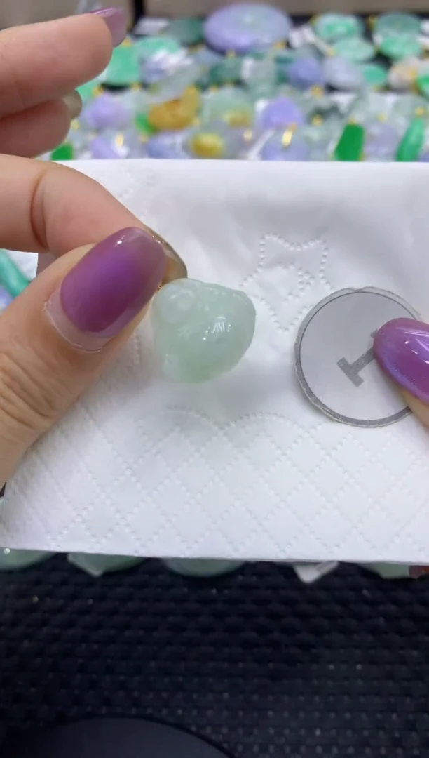 颈饰未镶嵌翡翠天然缅甸翡翠A货