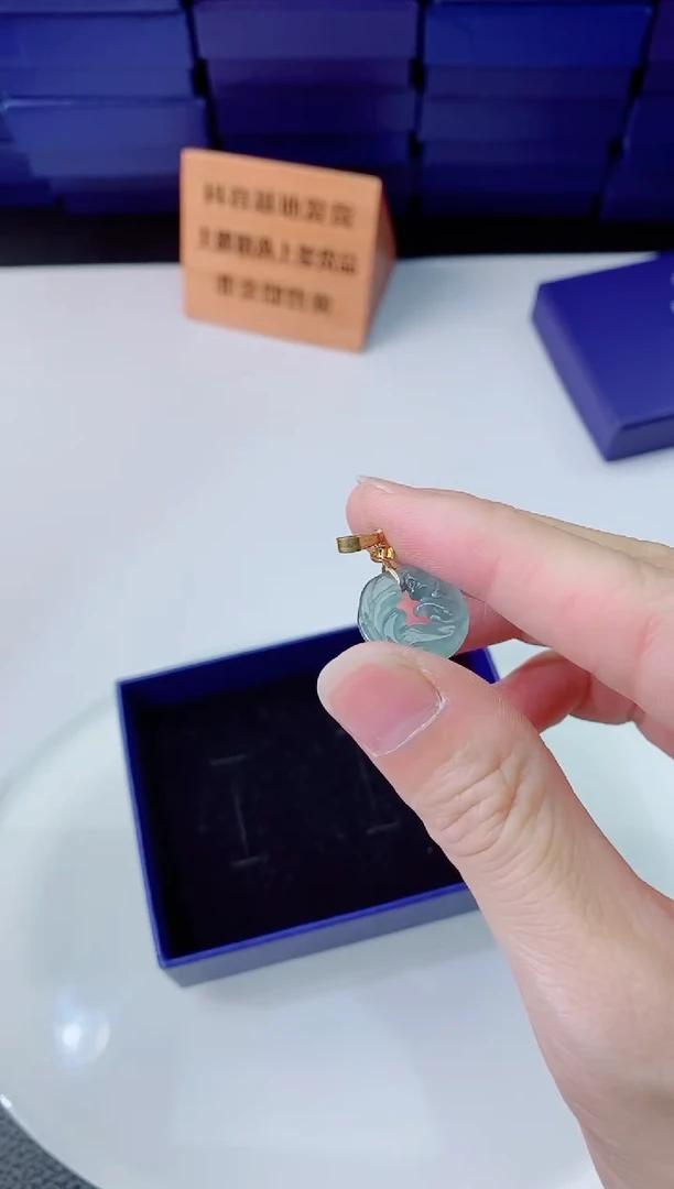 翡翠未镶嵌颈饰11111111