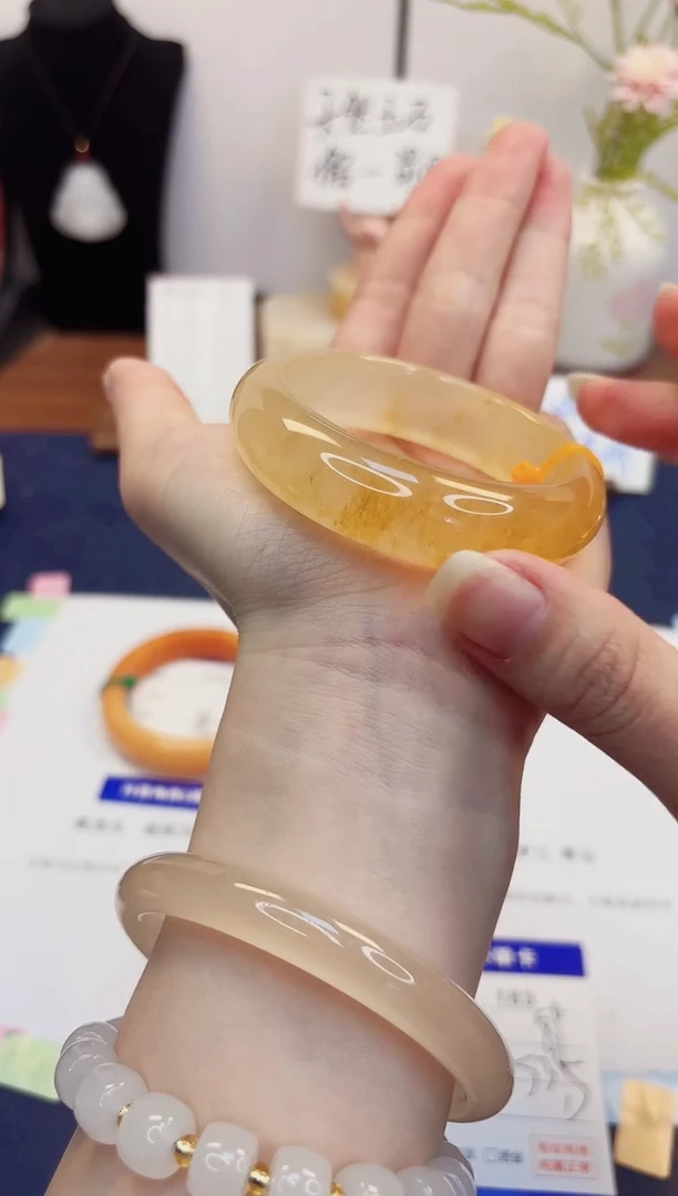 【闪购商品】石英质玉手镯未镶嵌183-财气镯-圈口53