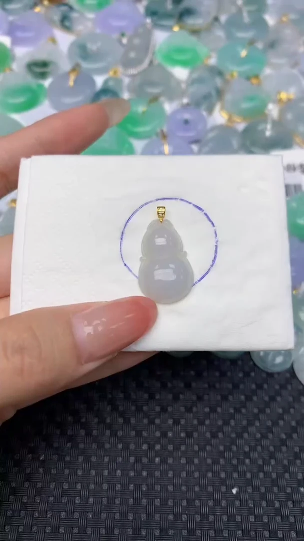 翡翠18K金镶嵌颈饰天然翡翠a货