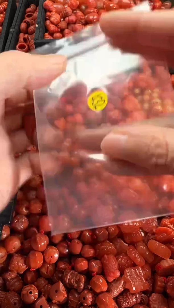 【闪购商品】南红玛瑙颈饰未镶嵌1