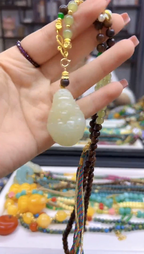 【闪购商品】和田玉毛衣链未镶嵌M541