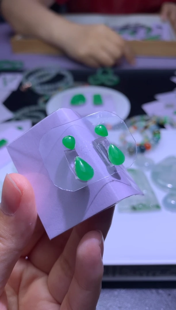 定制翡翠未镶嵌毛货