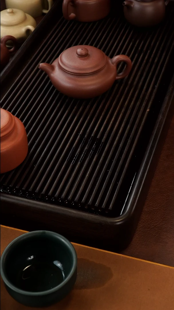 茶壶紫砂半手紫泥扁腹壶