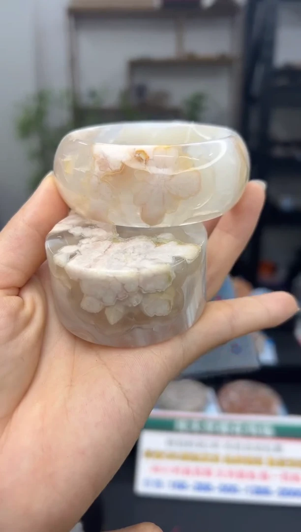 【闪购商品】石英质玉手镯未镶嵌A137(56圈赠送镯心)