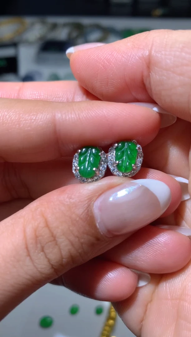 颈饰银S925镶嵌翡翠净货