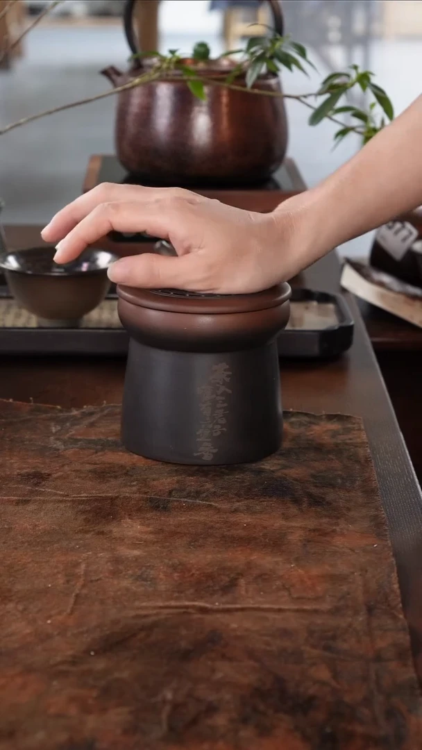 广西钦州坭兴陶柴烧杯2017老茶头100g