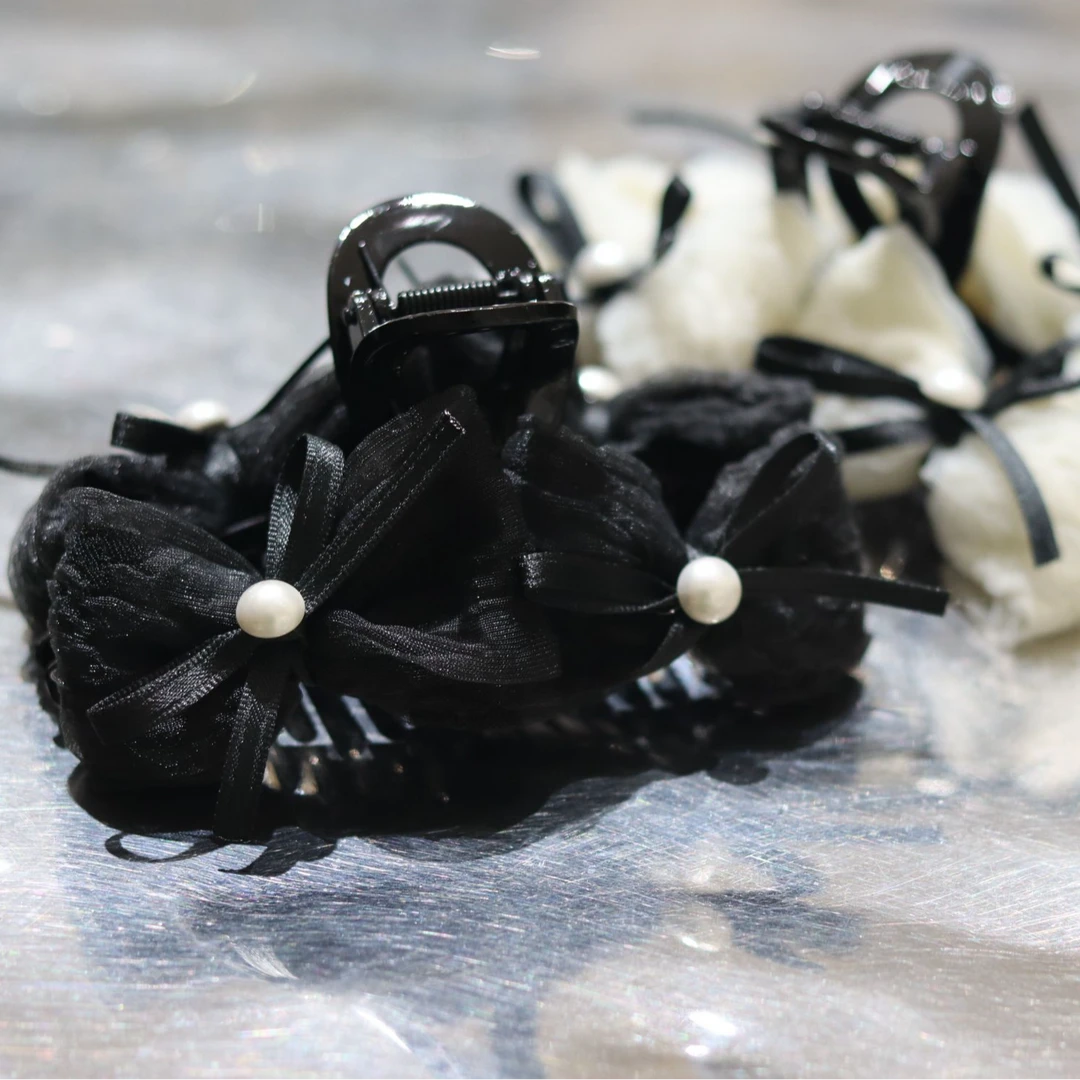 程北北 珍珠蕾丝洋气抓夹