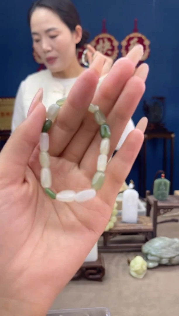 【闪购商品】和田玉颈饰未镶嵌1