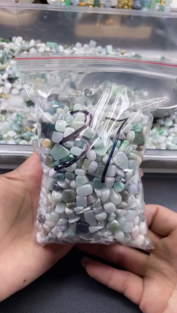 翡翠未镶嵌颈饰天然翡翠倒角中500克37