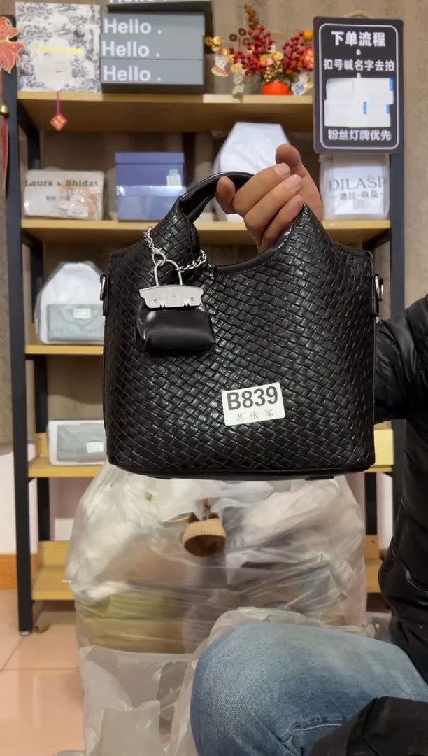 小牛剖层皮革老张家女包839