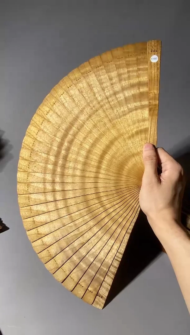 金丝楠M*118号26cm小叶桢楠扇子