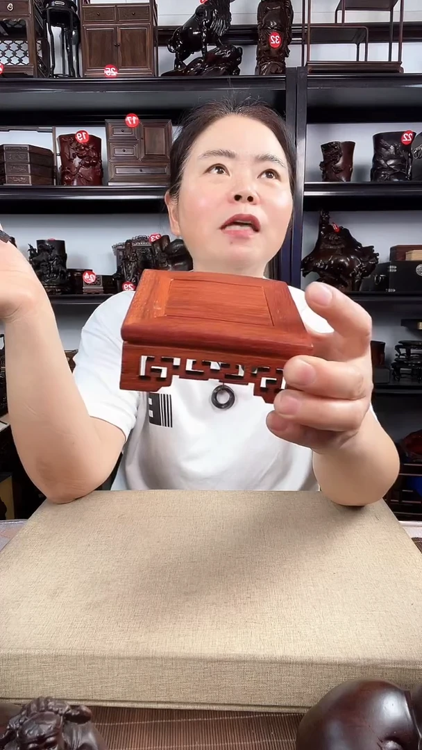 木HHL  正方老李红木工艺品