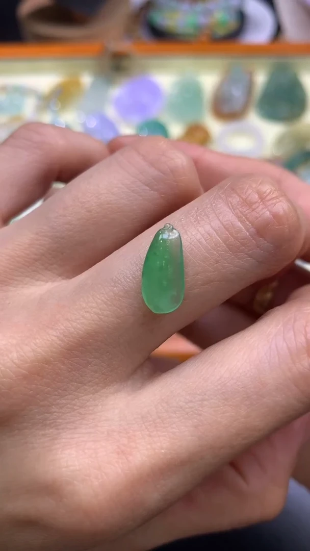 【闪购商品】定制翡翠未镶嵌翡翠