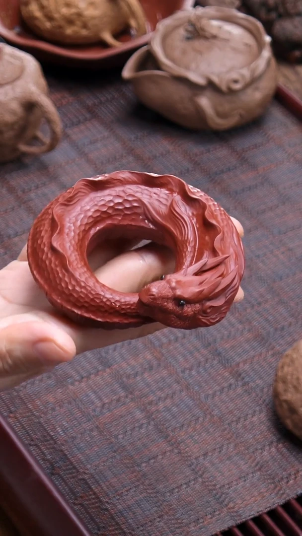 【闪购商品】紫砂摆件朱泥《鱼化龙》