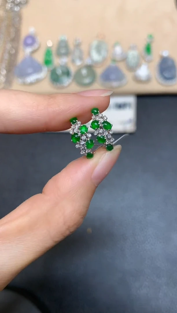 【闪购商品】翡翠耳饰18K金镶嵌【无服务费