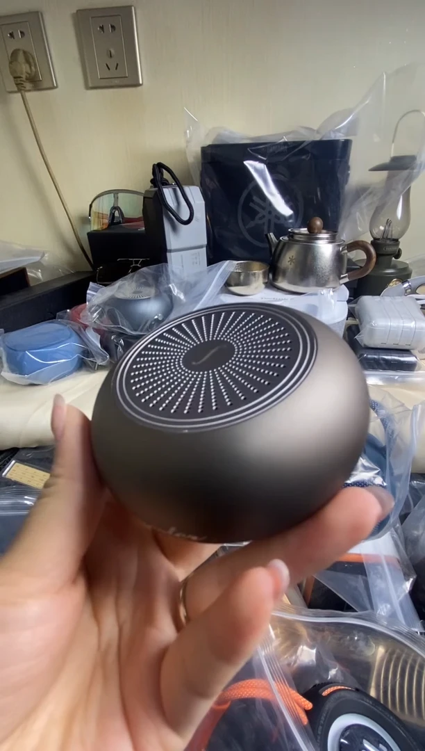 大柏林音响金咖色