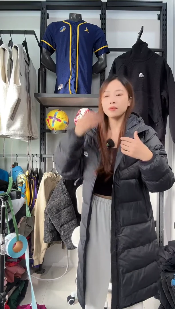 3126  编码  瑕疵直播间过款为准 尺码 S  身高165