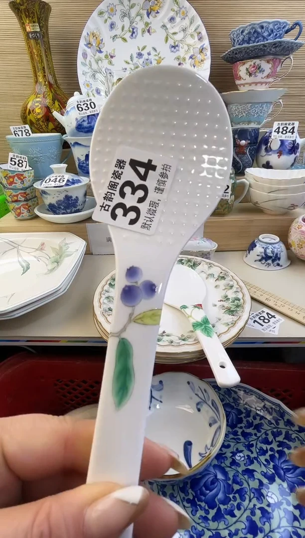 摆件思***?摆件瓷器瓷器瓷器