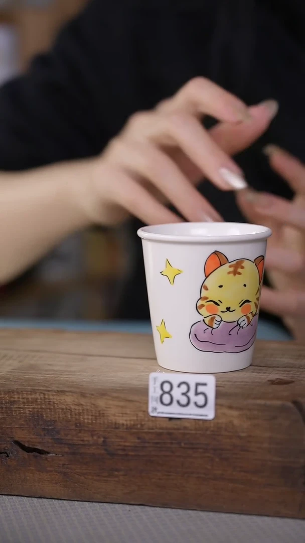 【闪购商品】瓷片新品！设计师款十二生肖手握杯/虎