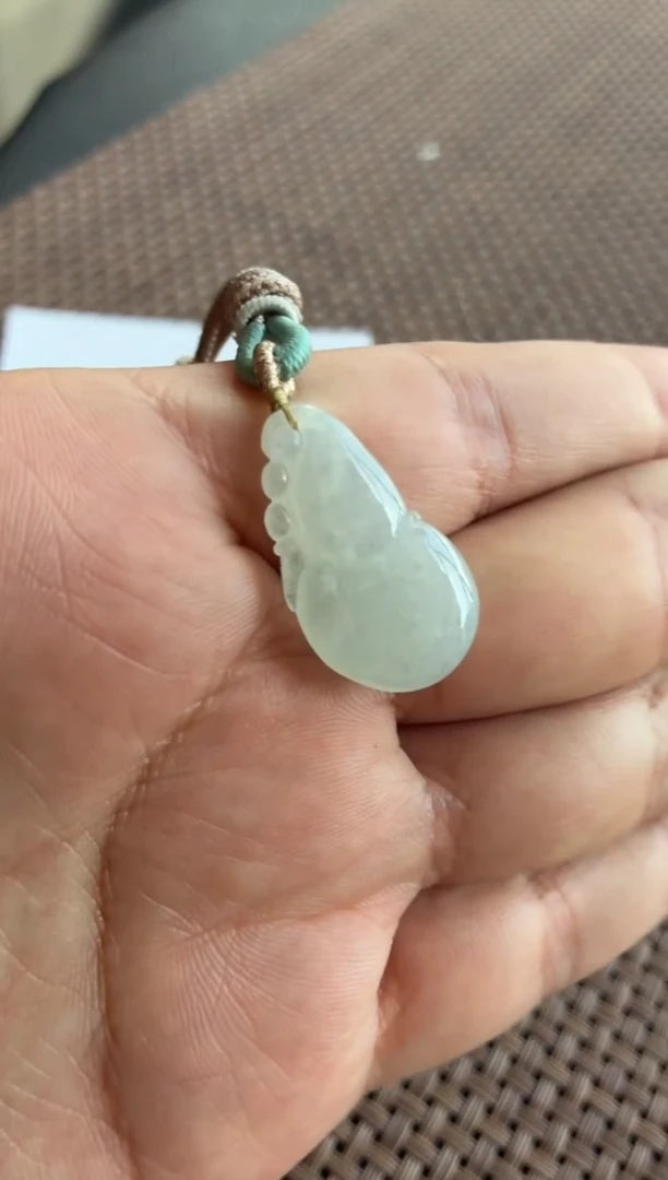 颈饰未镶嵌翡翠124号29.6*16*5.1