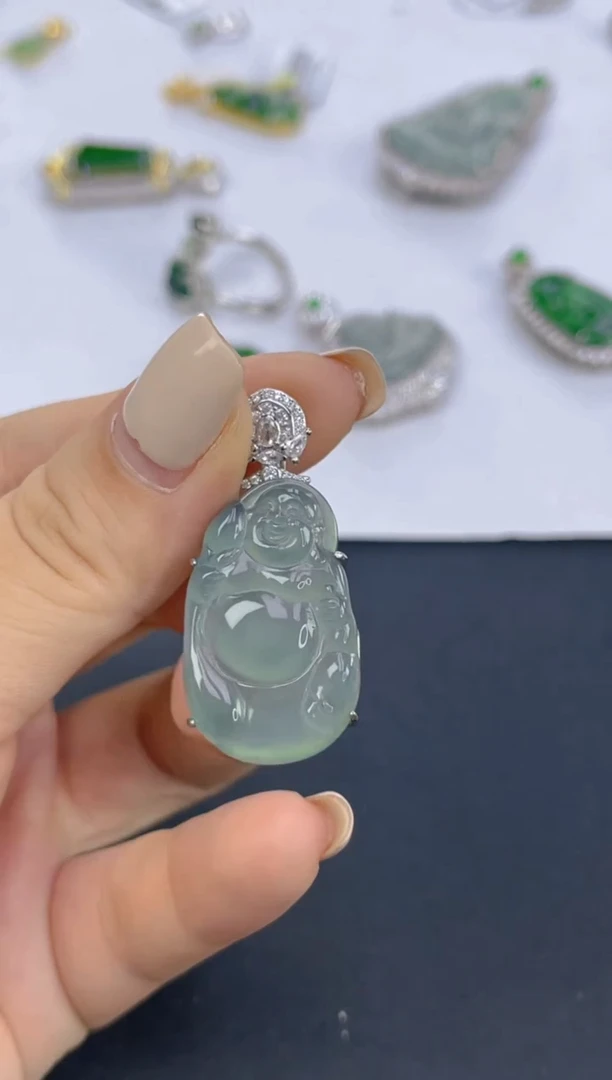 翡翠未镶嵌颈饰天然A货翡翠