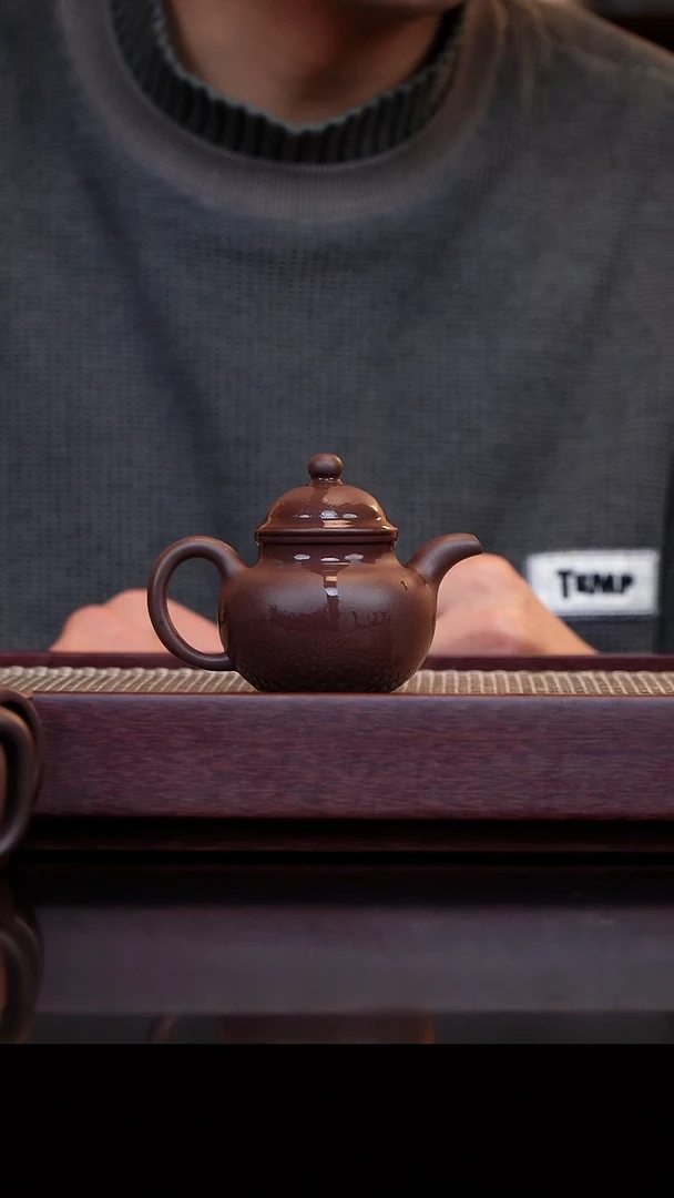 茶壶紫砂黄龙山紫泥半手小掇球110cc