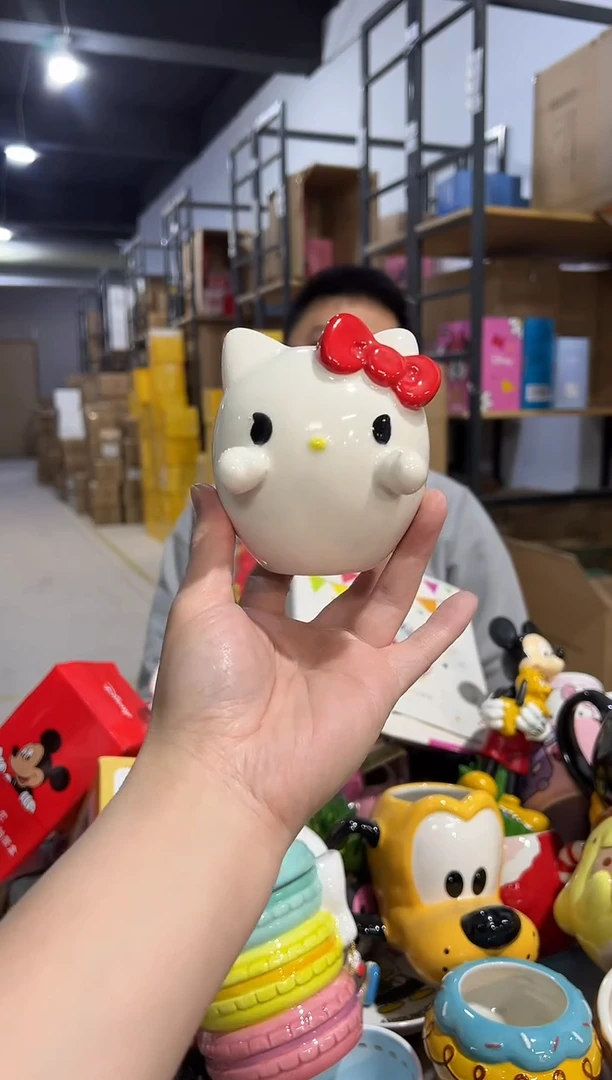 【闪购商品】杯kt猫阿飘花插摆件