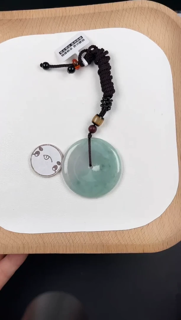 颈饰未镶嵌翡翠孤品-7