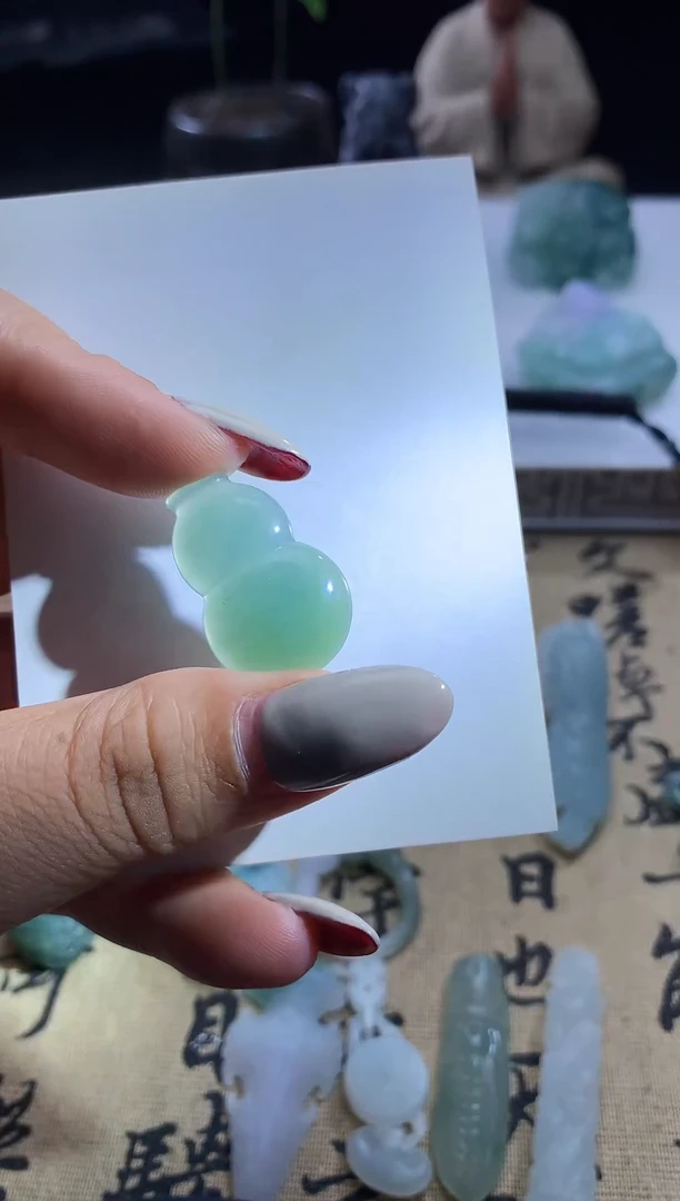 颈饰未镶嵌翡翠1