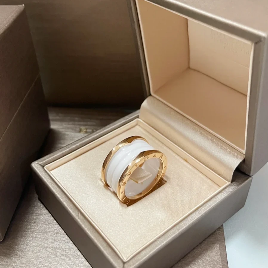99新 BVLGARI/宝格丽 小花柳 弹簧戒指 三圈 18K玫瑰金白陶瓷 50