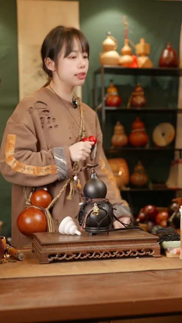 251号精品天然大漆酒葫芦一物一拍~