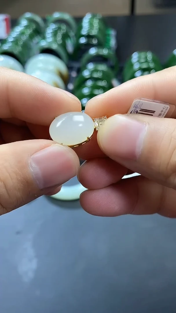 【闪购商品】和田玉吊坠银S925镶嵌一个