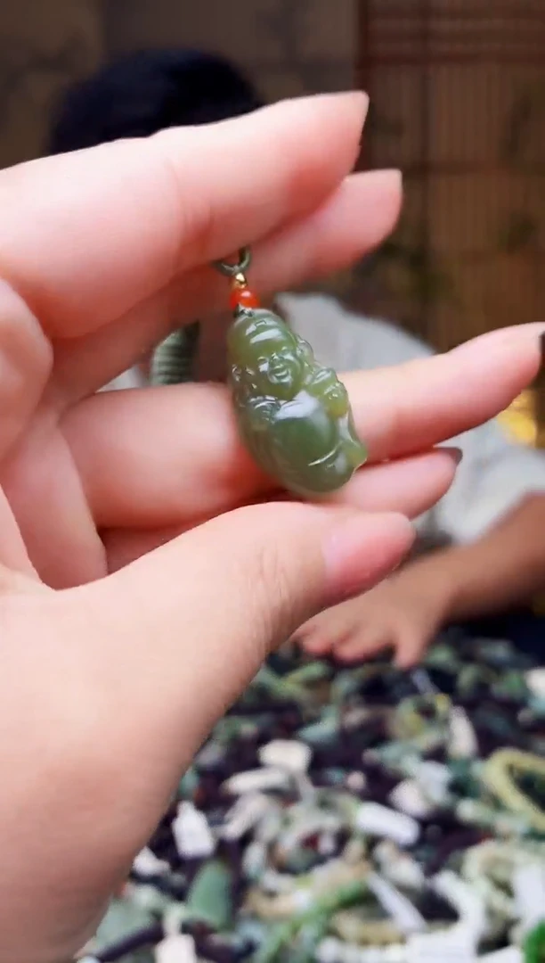 颈饰未镶嵌和田玉多样性发货，拍一发一