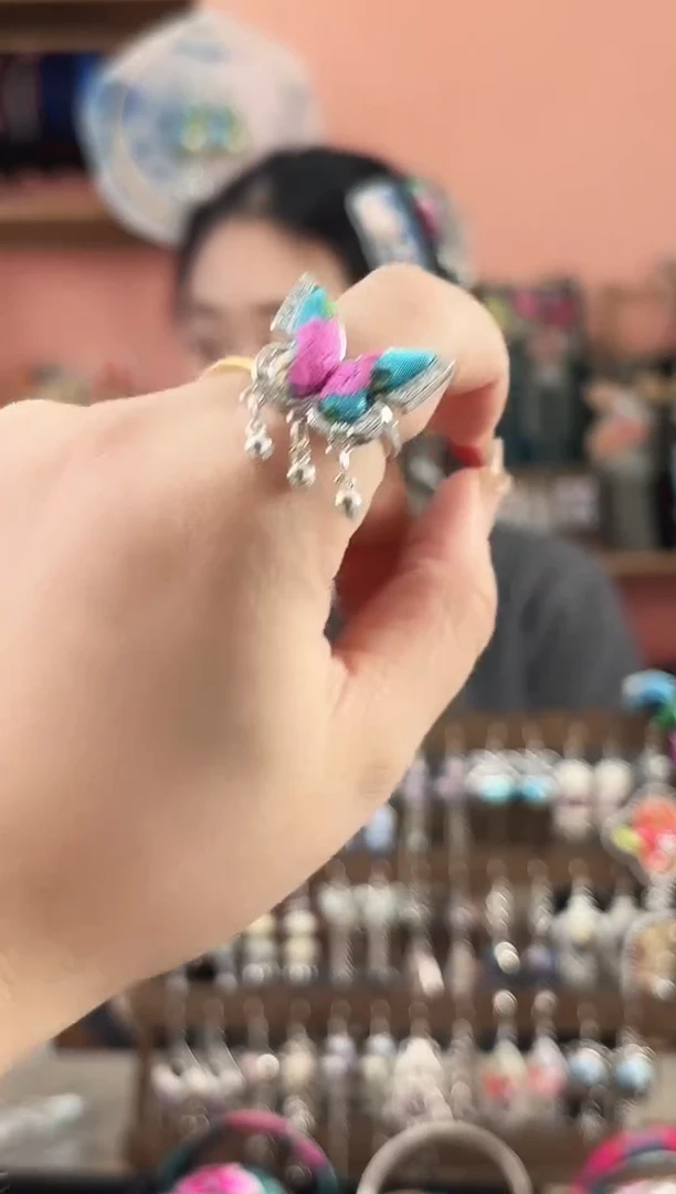 织绣艺枝独绣手工饰品159