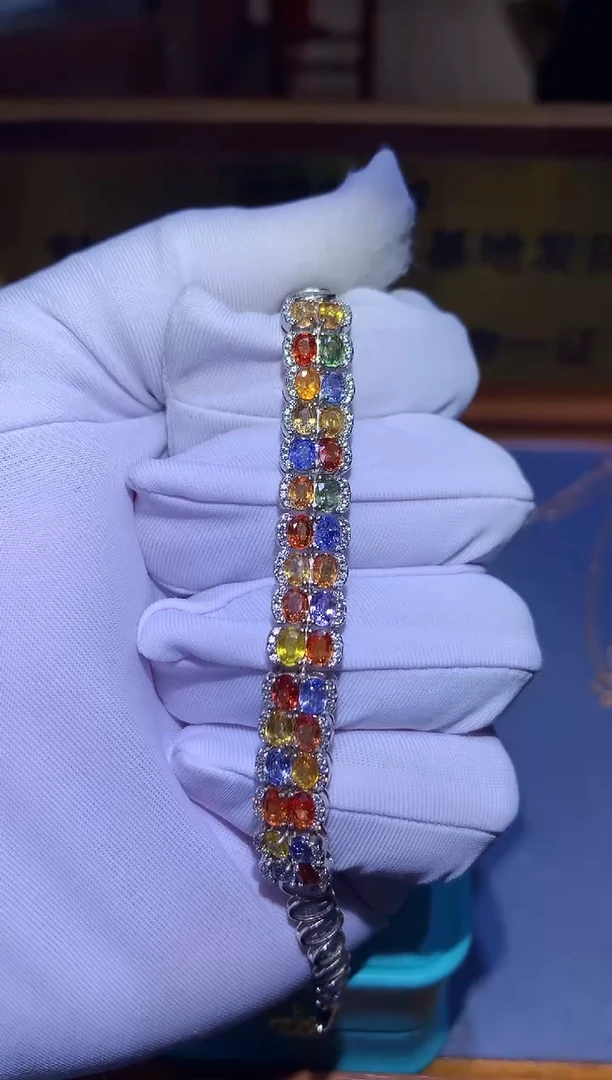 【闪购商品】蓝宝石手链银S925镶嵌........