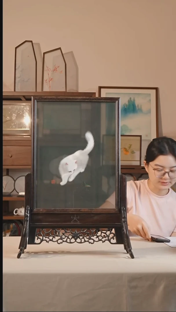 刺绣双面绣螳螂猫摆台