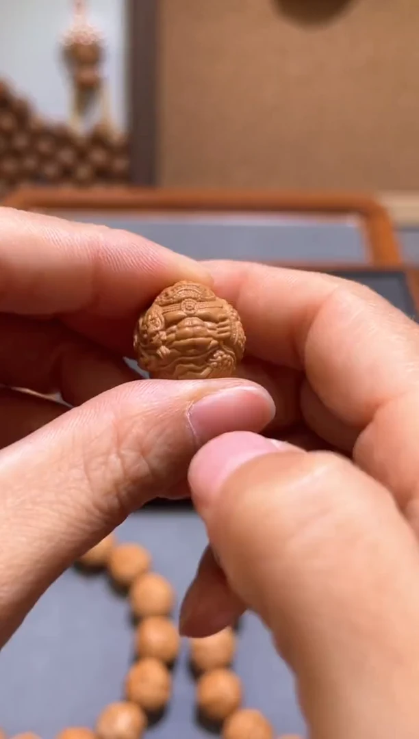 猴头核桃吊坠3号金蟾御龙
