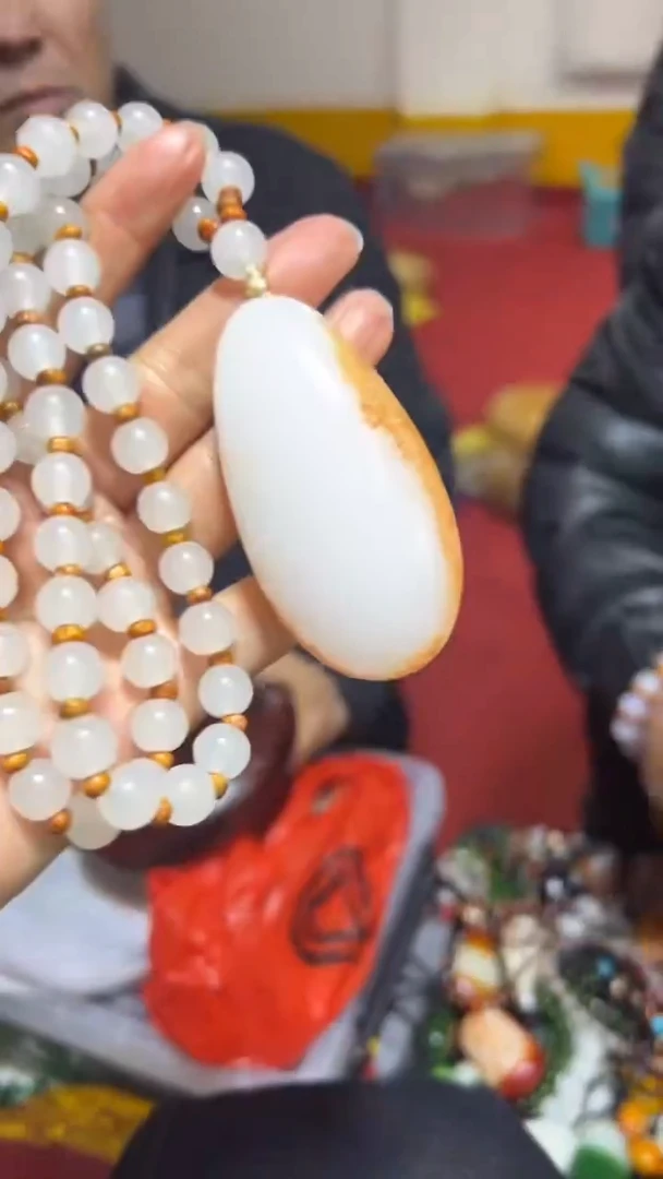 颈饰未镶嵌和田玉4