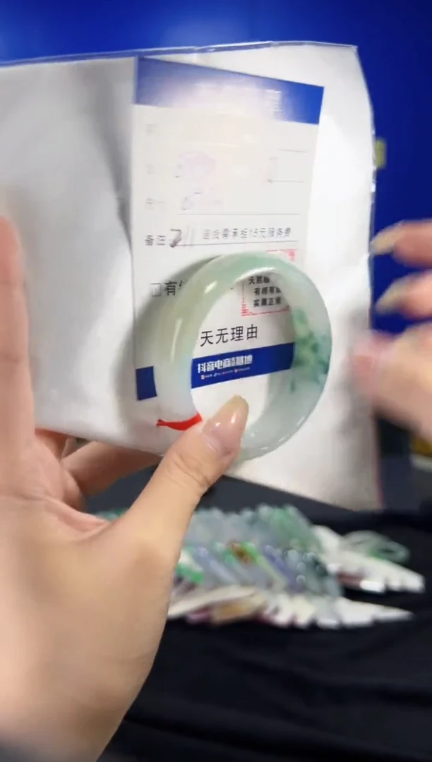 翡翠手镯未镶嵌翡翠手镯单样发一211