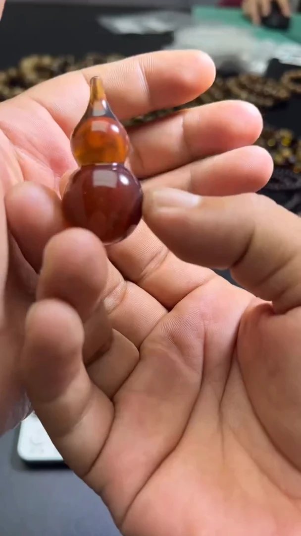 裸石琥珀未镶嵌63