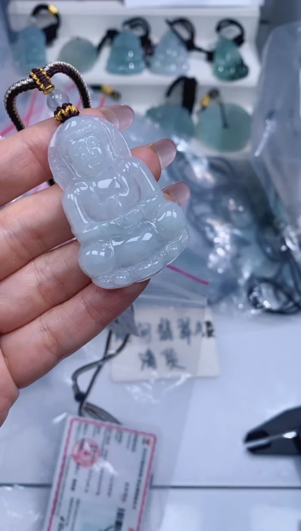 颈饰未镶嵌翡翠吊坠