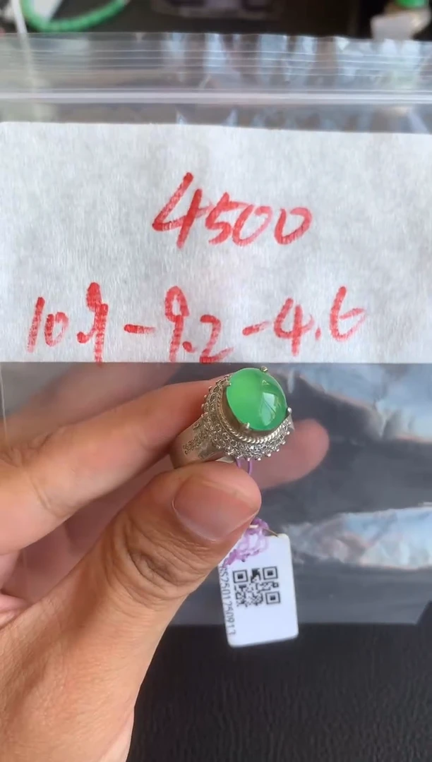 未镶嵌定制翡翠缅甸A货翡翠，拍一发一