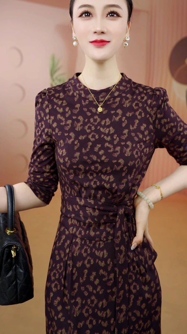 苏杭专柜秋冬高定气质高级美艳绝伦显瘦连衣裙碎花长袖网红