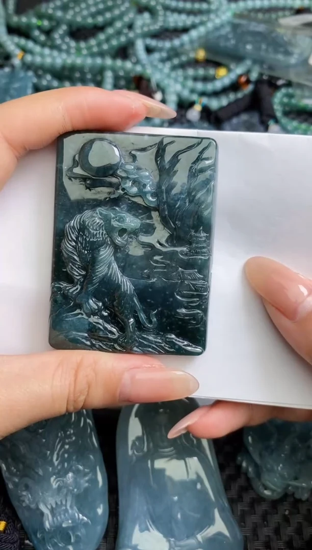 【闪购商品】翡翠颈饰未镶嵌111111111